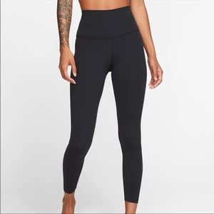NWT nike yoga lux leggings